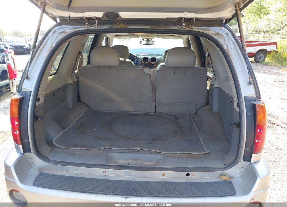 2005 GMC ENVOY SLT VIN: 1GKDT13S052330703