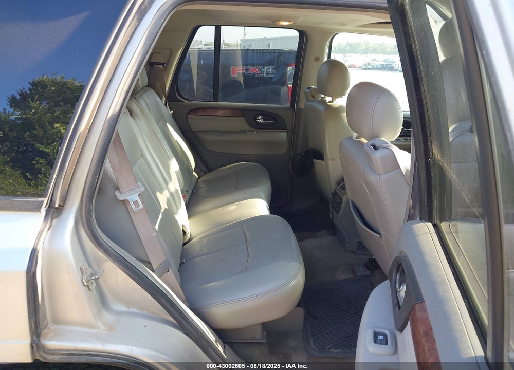 2005 GMC ENVOY SLT VIN: 1GKDT13S052330703