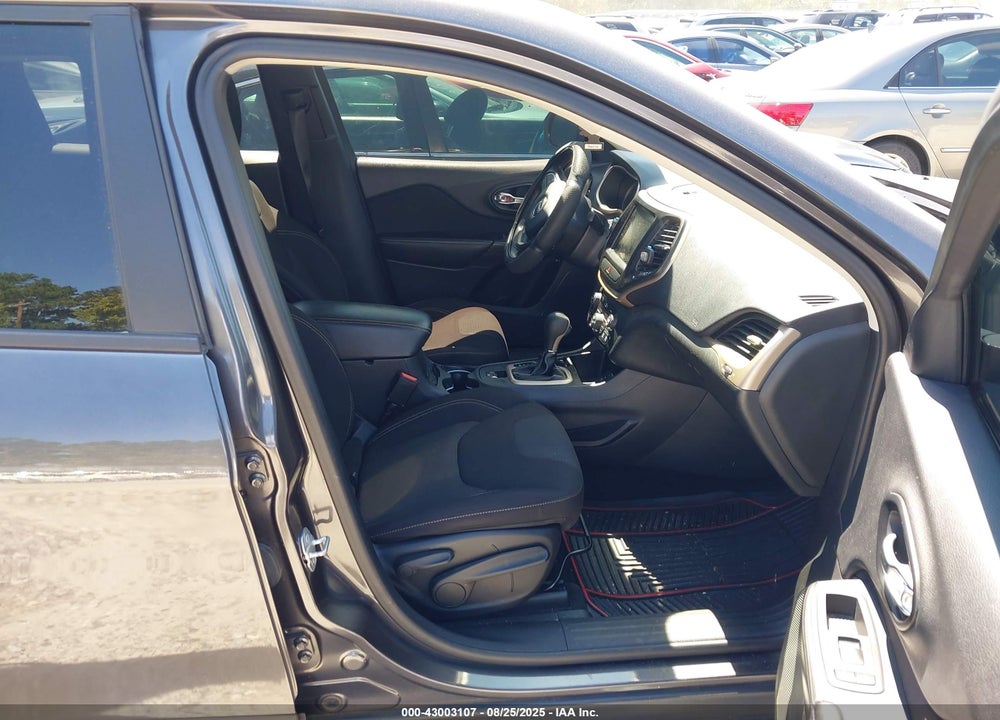 2016 JEEP CHEROKEE VIN: 1C4PJLCSXGW100401