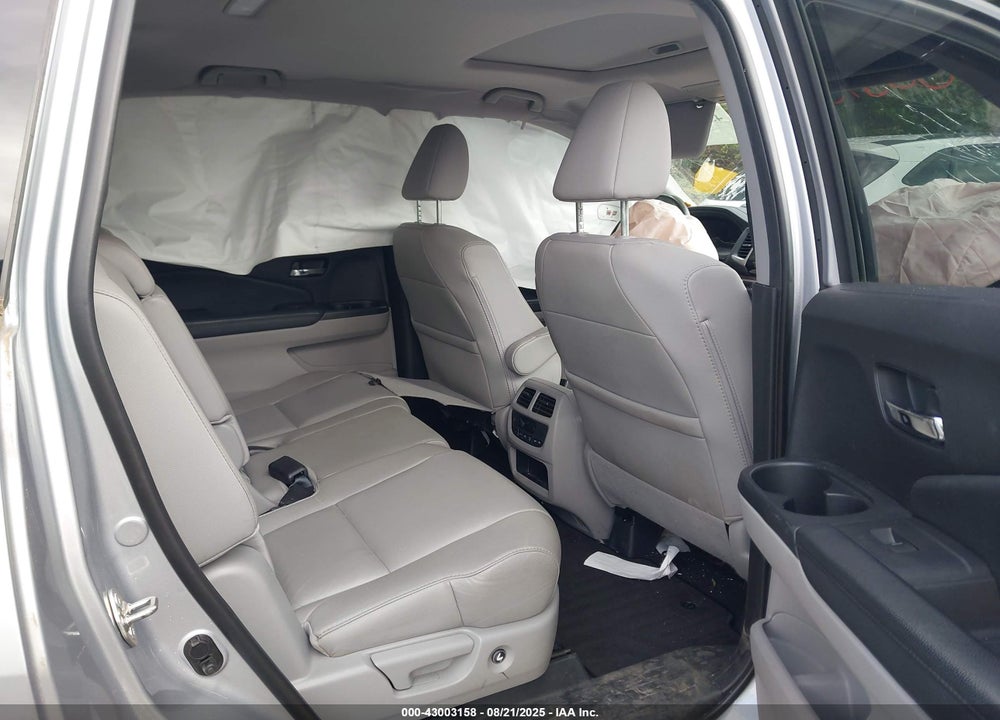 2018 HONDA PILOT EX-L VIN: 5FNYF6H57JB050563