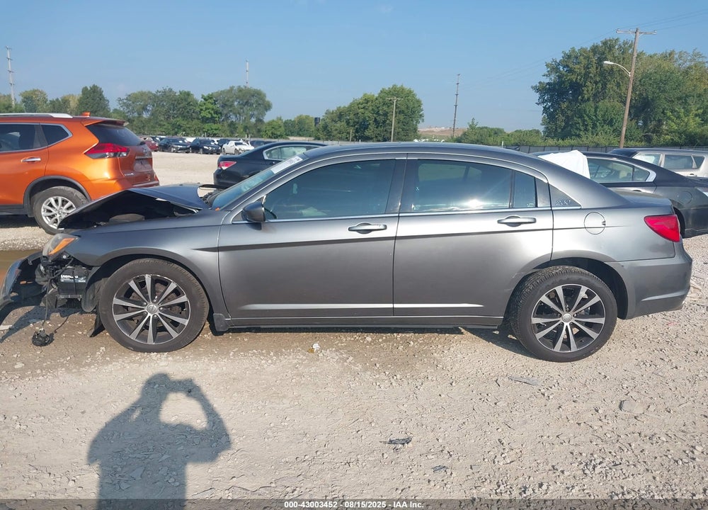 2012 CHRYSLER 200 VIN: 1C3CCBBG9CN298022