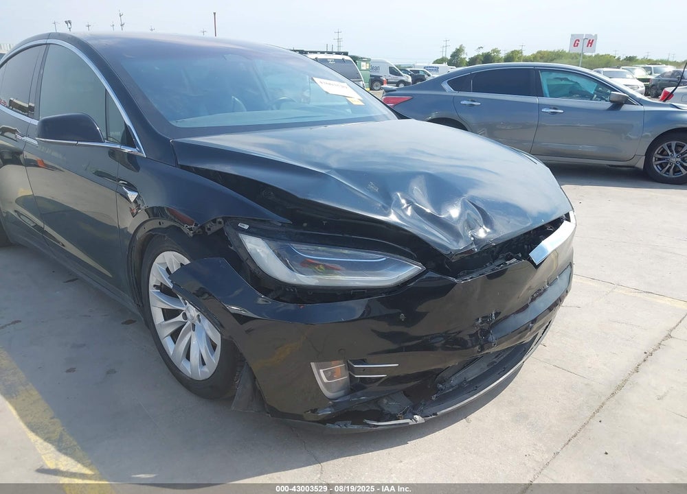 2017 TESLA MODEL X VIN: 5YJXCBE28HF043784