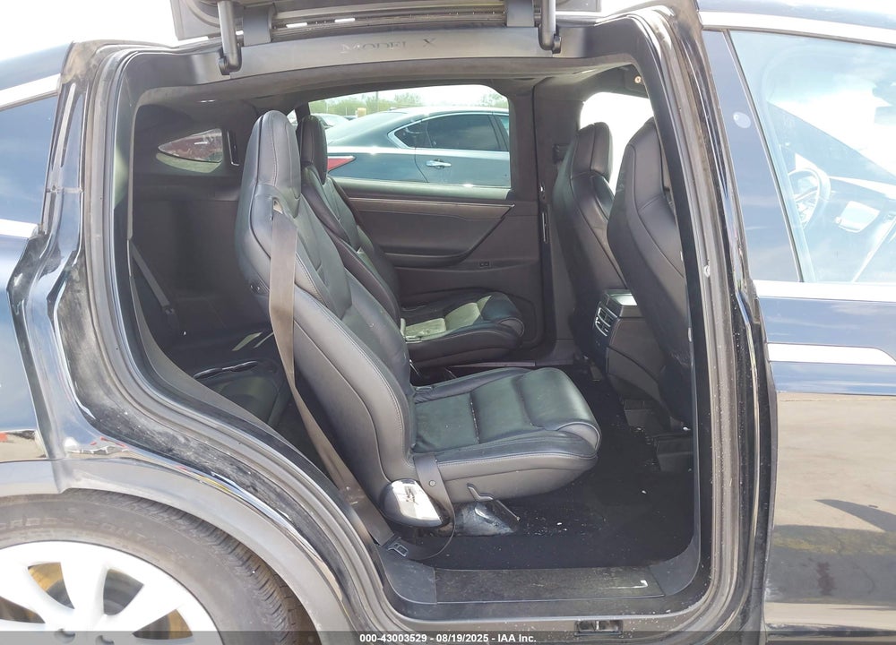 2017 TESLA MODEL X VIN: 5YJXCBE28HF043784