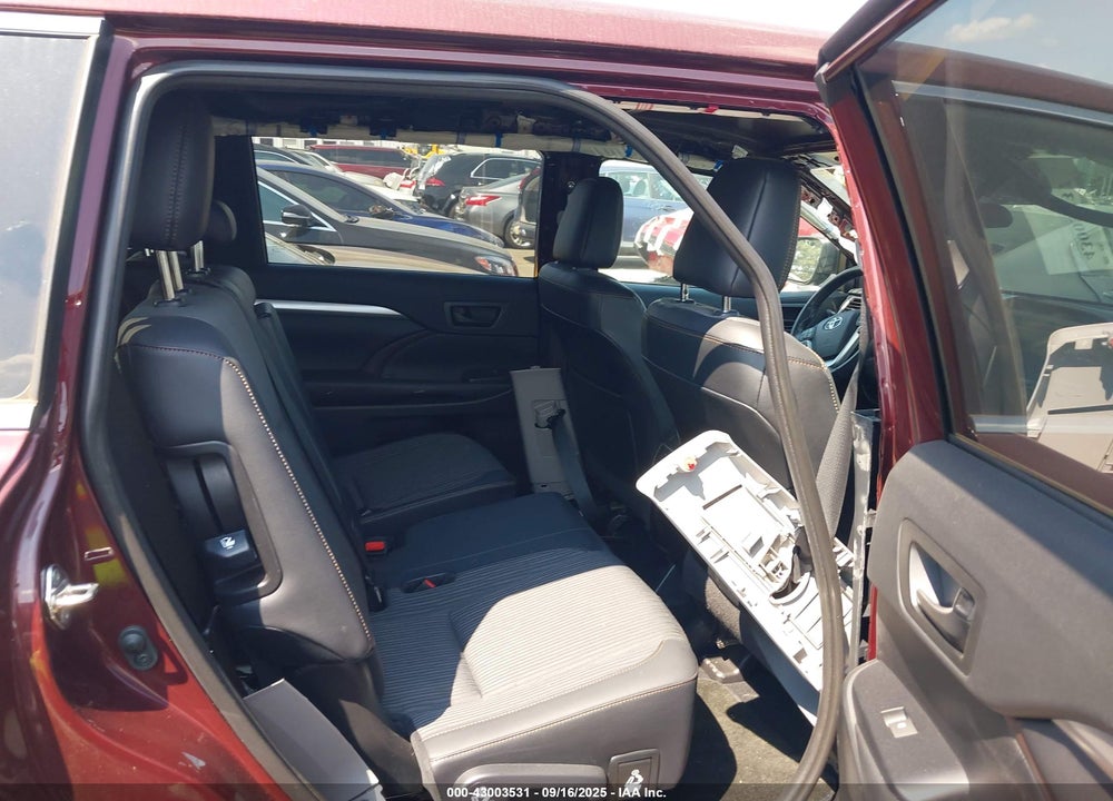2019 TOYOTA HIGHLANDER LE PLUS VIN: 5TDBZRFH9KS954164