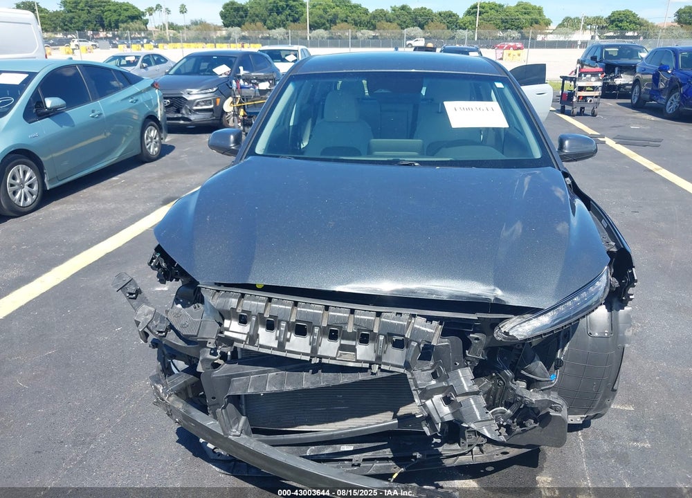 2022 HYUNDAI KONA VIN: KM8K22AB5NU888643