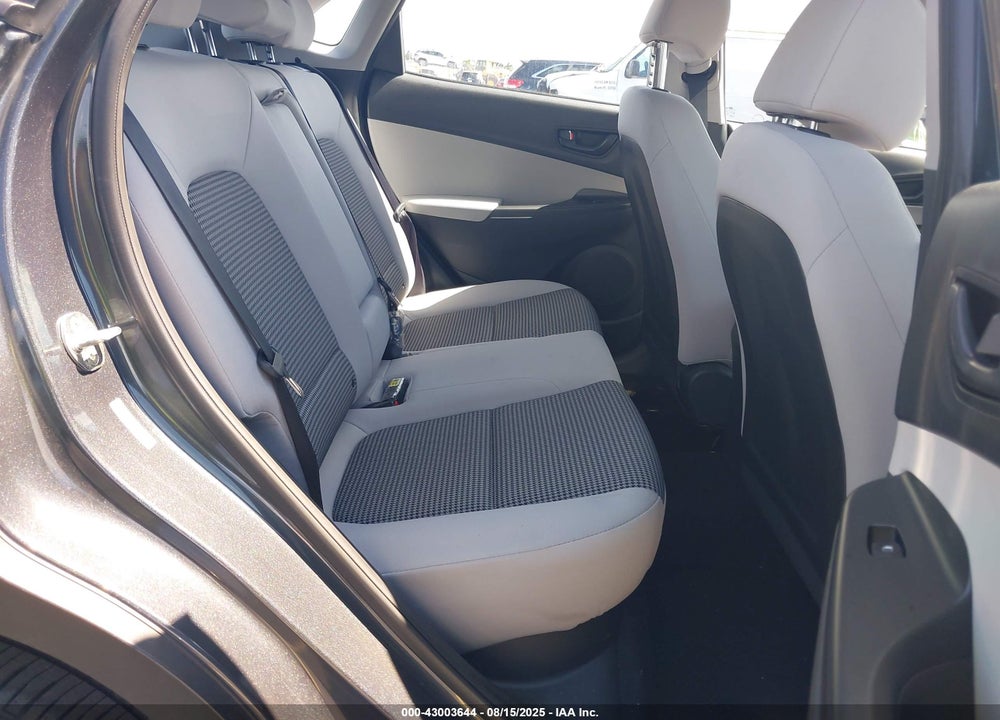 2022 HYUNDAI KONA VIN: KM8K22AB5NU888643