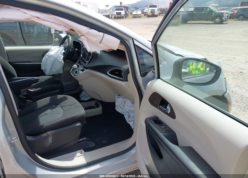 2022 CHRYSLER VOYAGER LX VIN: 2C4RC1CG1NR225506