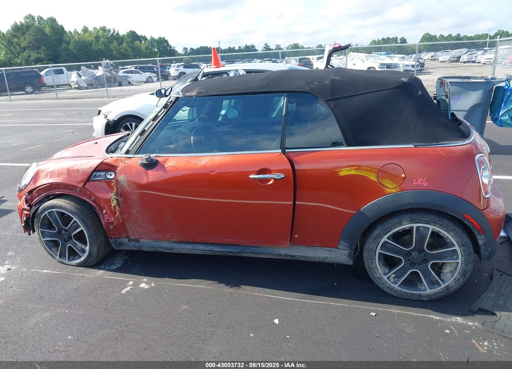 2011 MINI COOPER VIN: WMWZP3C52BTX83591