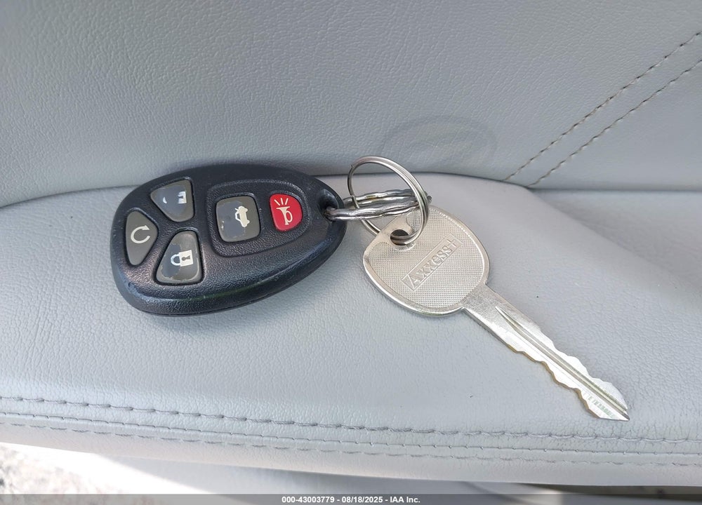 2011 BUICK LUCERNE VIN: 1G4HC5EM6BU125076