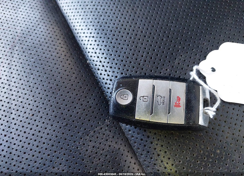 2019 KIA SPORTAGE VIN: KNDPNCAC9K7606577