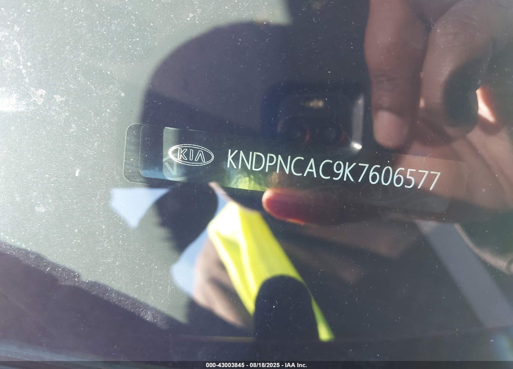 2019 KIA SPORTAGE VIN: KNDPNCAC9K7606577