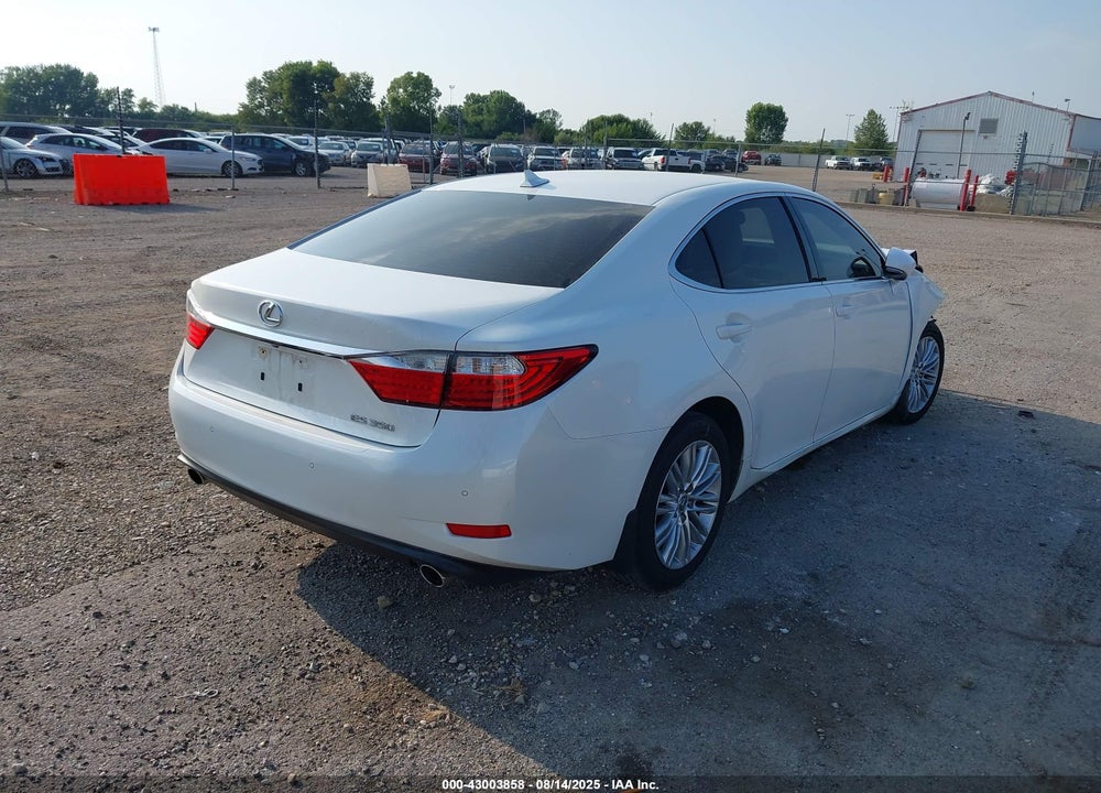2014 LEXUS ES VIN: JTHBK1GG8E2098409