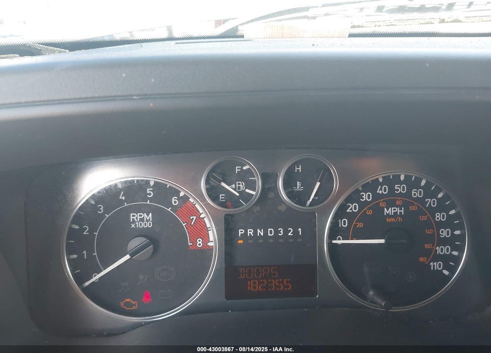 2007 HUMMER H3 VIN: 5GTDN13E378198495