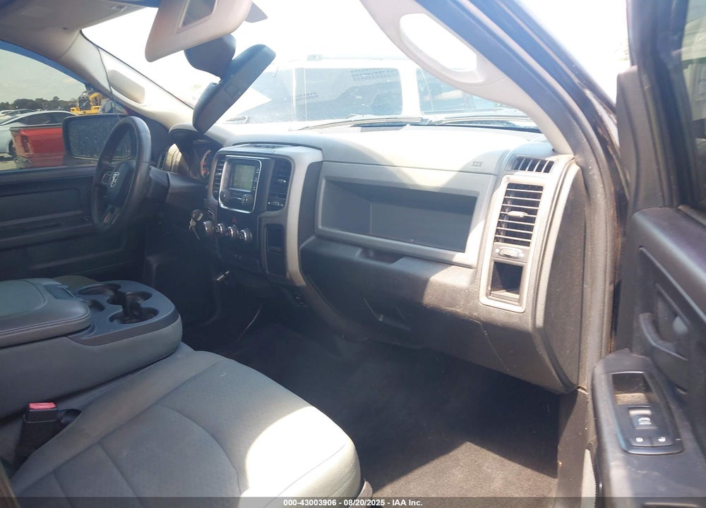 2015 RAM 1500 VIN: 1C6RR7KT5FS588821