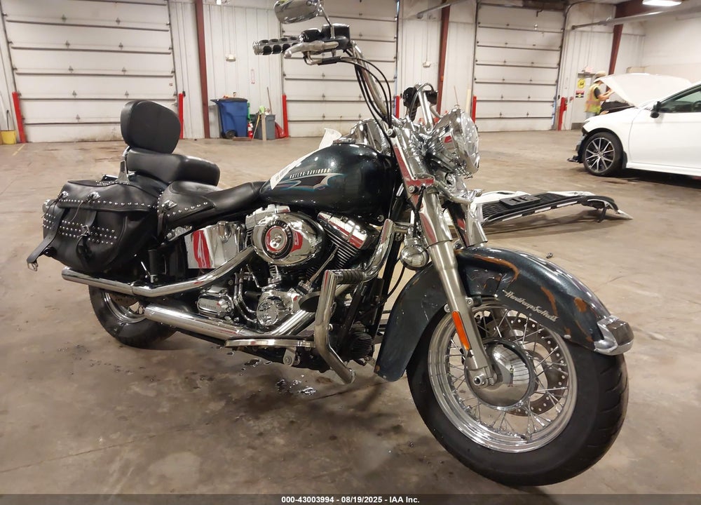 2015 HARLEY-DAVIDSON FLSTC HERITAGE SOFTAIL CLASSIC VIN: 1HD1BWV14FB015941