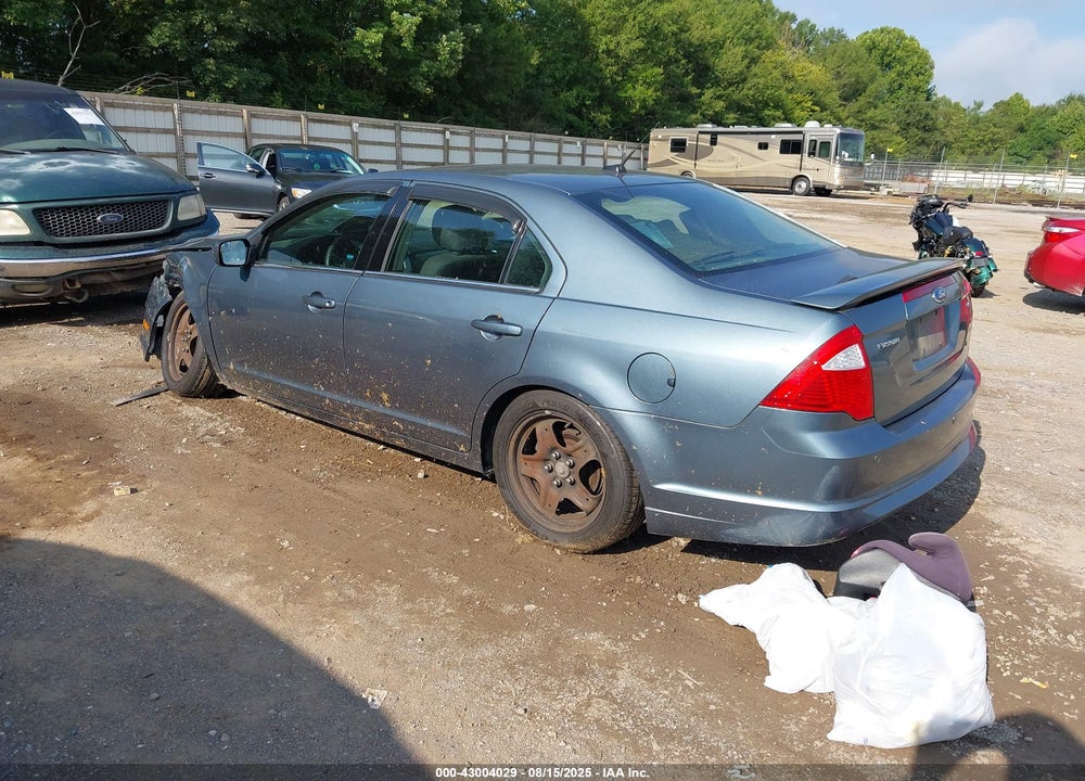 2011 FORD FUSION VIN: 3FAHP0HA8BR308179