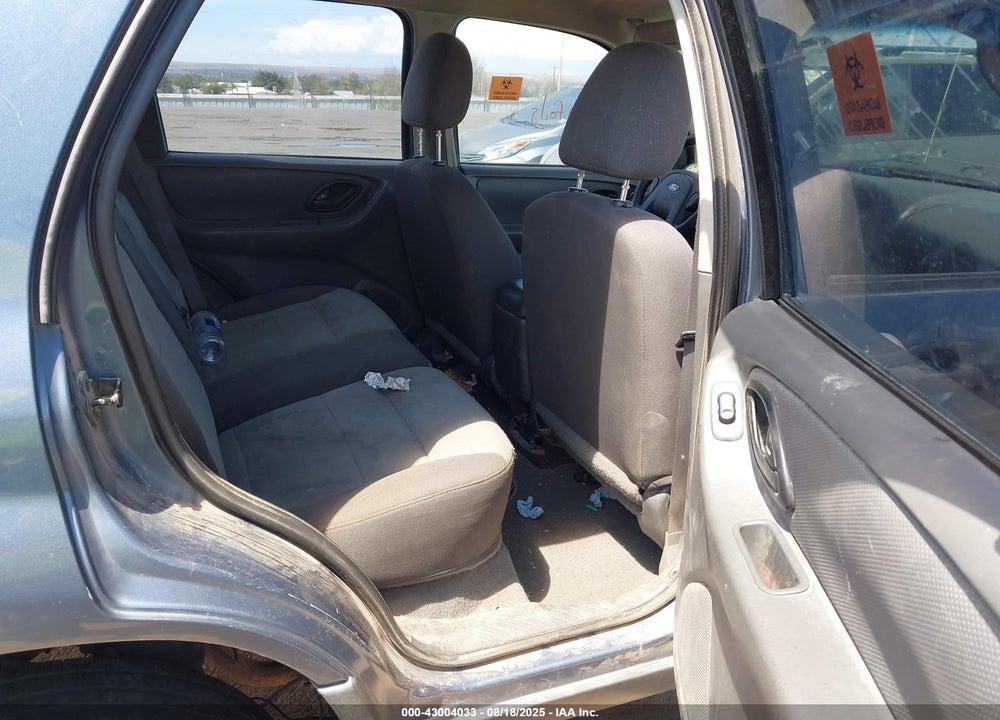 2005 FORD ESCAPE XLS VIN: 1FMYU02Z55KA09299