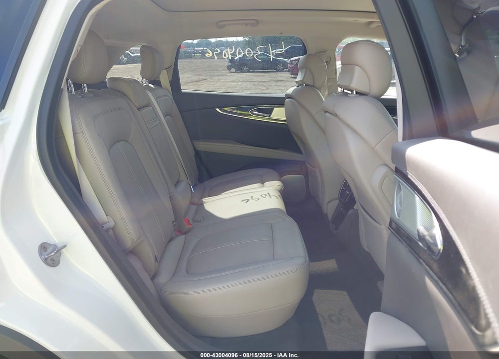 2022 LINCOLN NAUTILUS VIN: 2LMPJ8KP6NBL18361