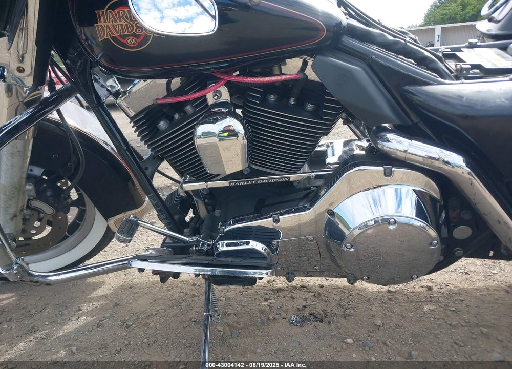 2002 HARLEY-DAVIDSON FLHTCI VIN: 1HD1FFW142Y631228
