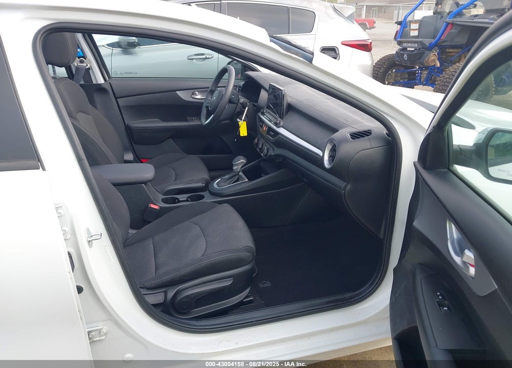 2023 KIA FORTE LXS VIN: 3KPF24AD1PE611055