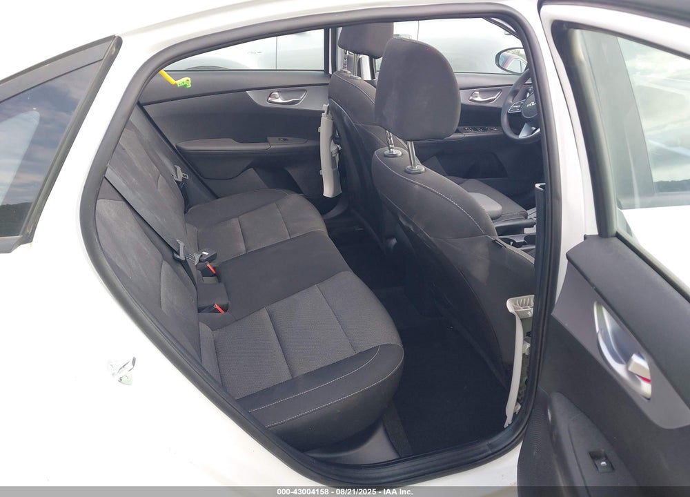 2023 KIA FORTE LXS VIN: 3KPF24AD1PE611055