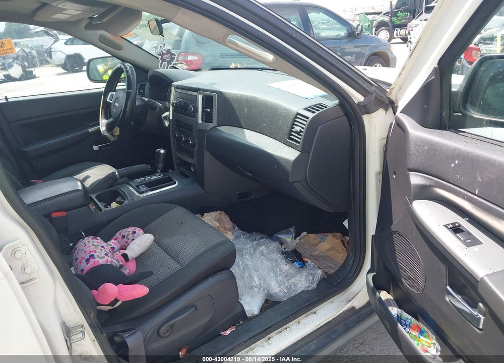 2009 JEEP GRAND CHEROKEE VIN: 1J8GR48K39C511319