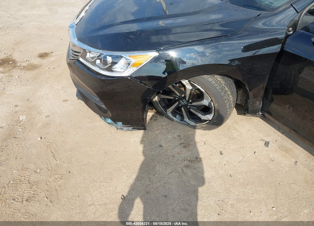 2017 HONDA ACCORD VIN: 1HGCR2F8XHA164374