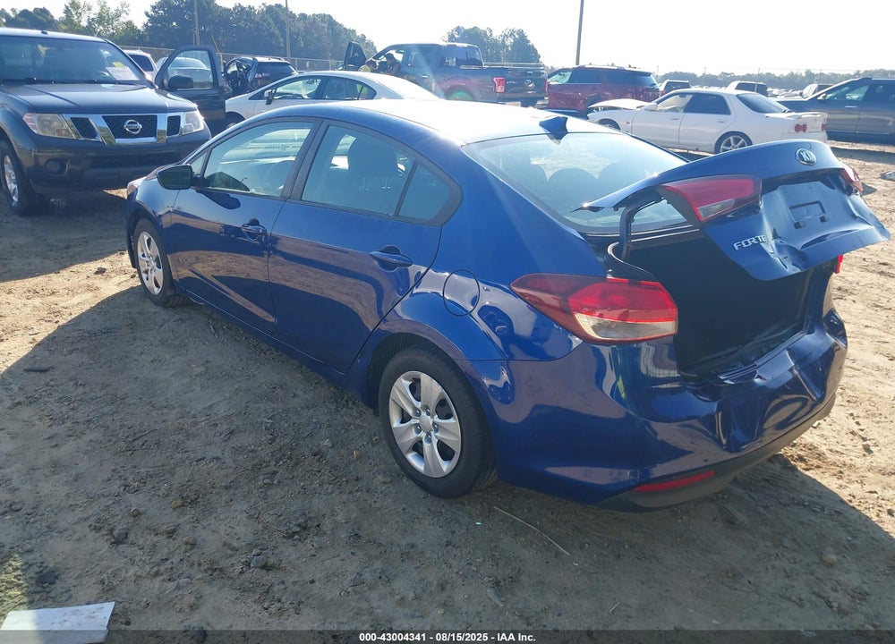 2018 KIA FORTE VIN: 3KPFK4A75JE210111