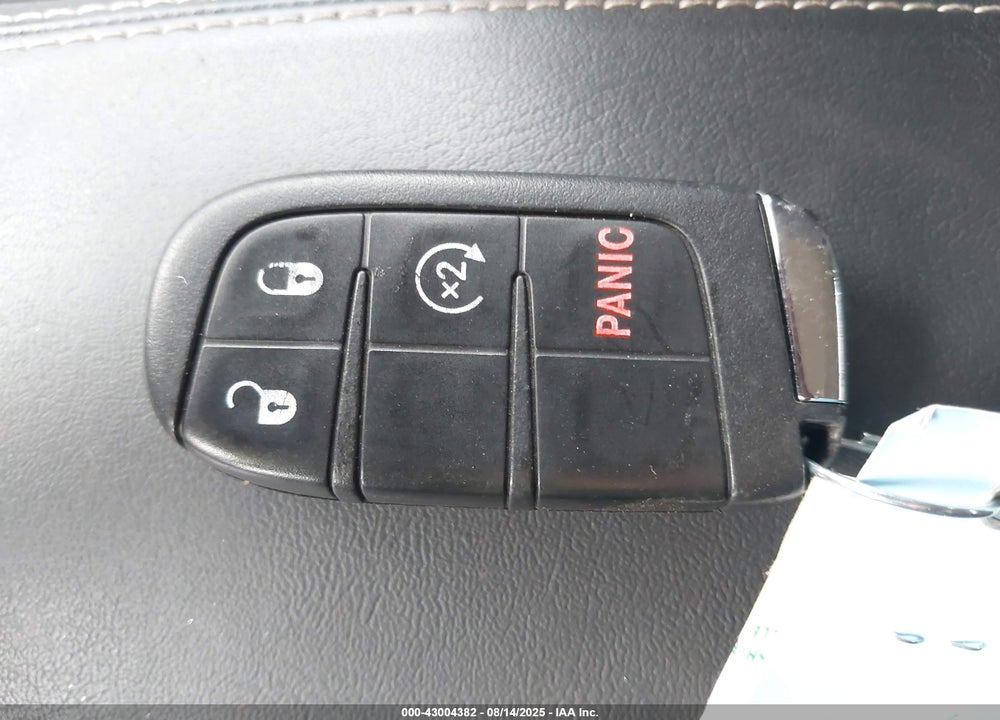 2017 JEEP RENEGADE VIN: ZACCJBDB9HPF39661