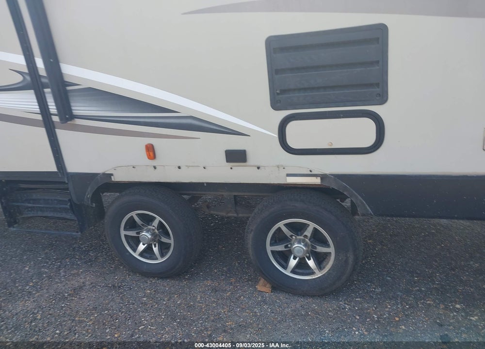 2017 COACHMAN TRAVEL TRAILER VIN: 5ZT2FEWB8HA024550