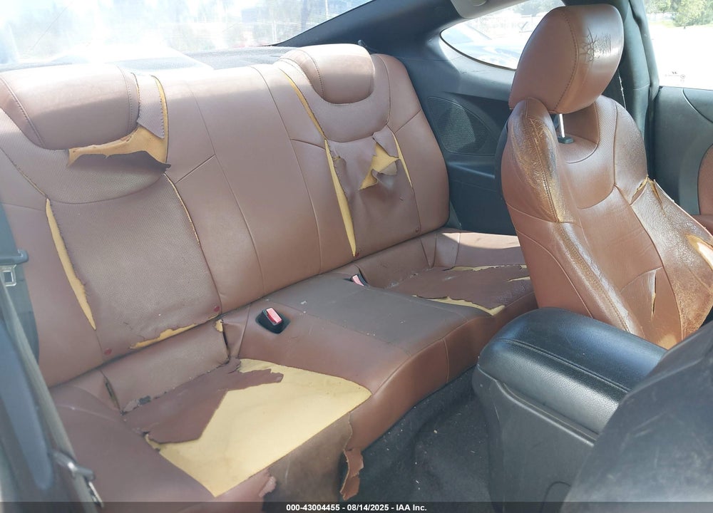 2012 HYUNDAI GENESIS VIN: KMHHU6KH0CU078347