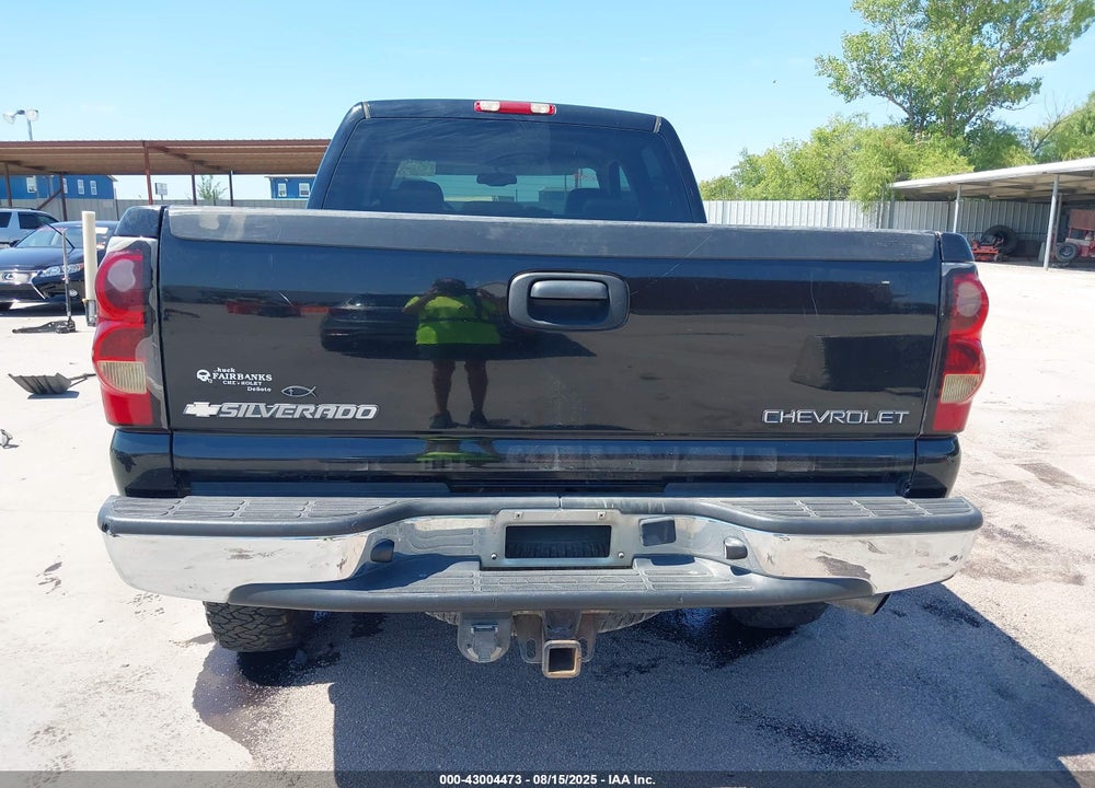 2005 CHEVROLET SILVERADO 2500HD LT VIN: 1GCHC23215F806663