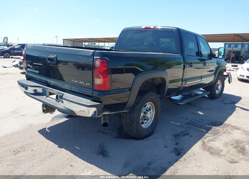 2005 CHEVROLET SILVERADO 2500HD LT VIN: 1GCHC23215F806663