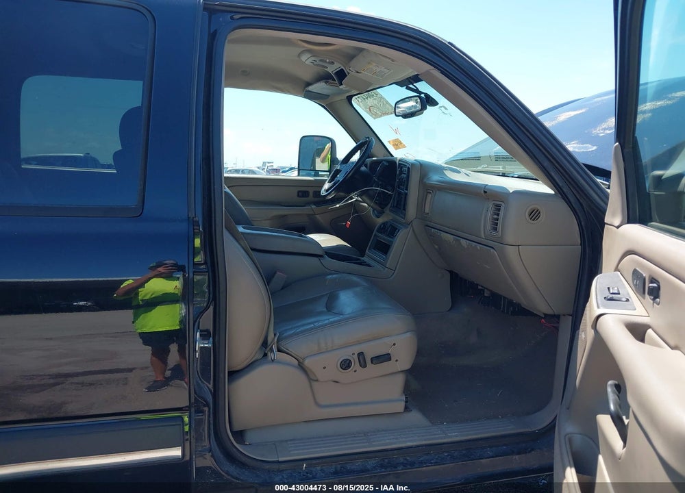 2005 CHEVROLET SILVERADO 2500HD LT VIN: 1GCHC23215F806663