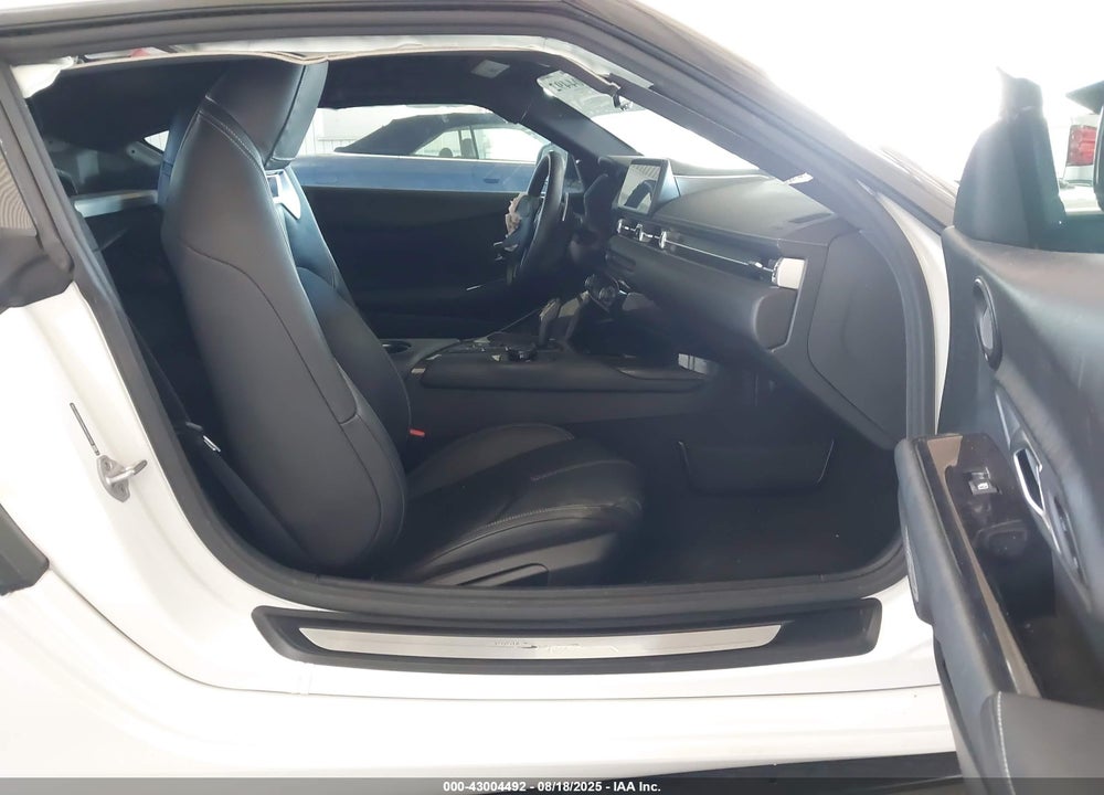 2021 TOYOTA SUPRA VIN: WZ1DB0C06MW039705
