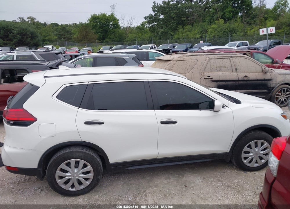2017 NISSAN ROGUE VIN: 5N1AT2MV6HC821123