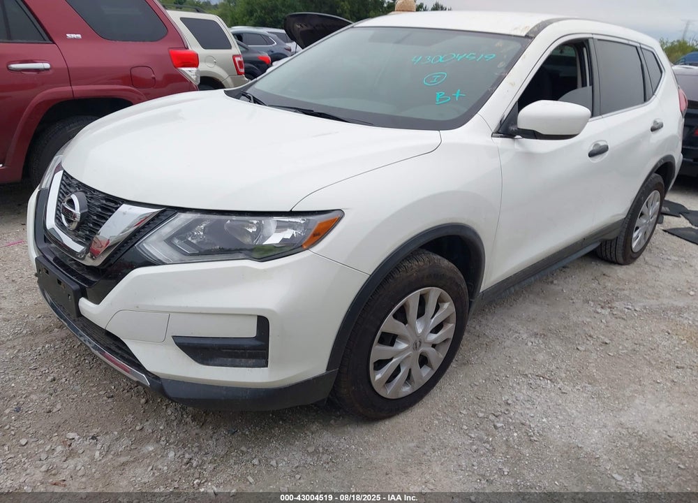 2017 NISSAN ROGUE VIN: 5N1AT2MV6HC821123