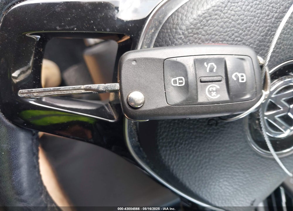 2020 VOLKSWAGEN PASSAT VIN: 1VWSA7A33LC020072