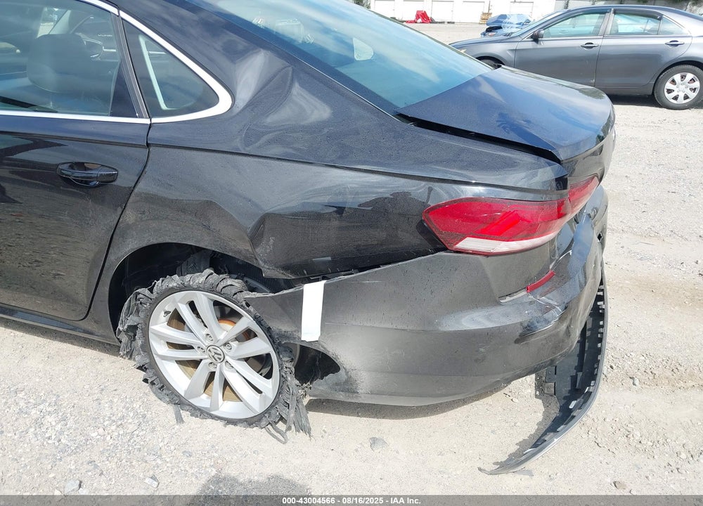 2020 VOLKSWAGEN PASSAT VIN: 1VWSA7A33LC020072
