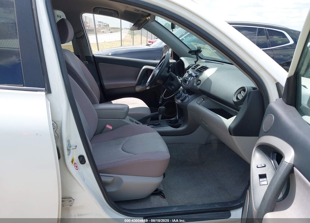2008 TOYOTA RAV4 VIN: JTMBD33V786070772