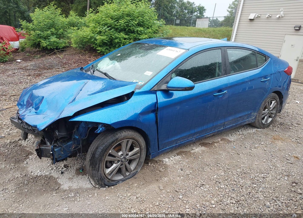 2017 HYUNDAI ELANTRA VIN: 5NPD84LF5HH179300