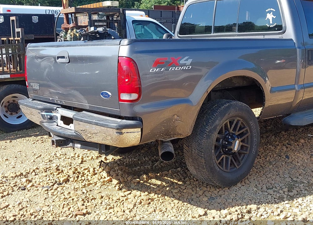2006 FORD F-350 LARIAT/XL/XLT VIN: 1FTWW31PX6EC10526