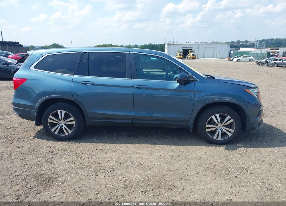 2018 HONDA PILOT EX VIN: 5FNYF6H33JB047688