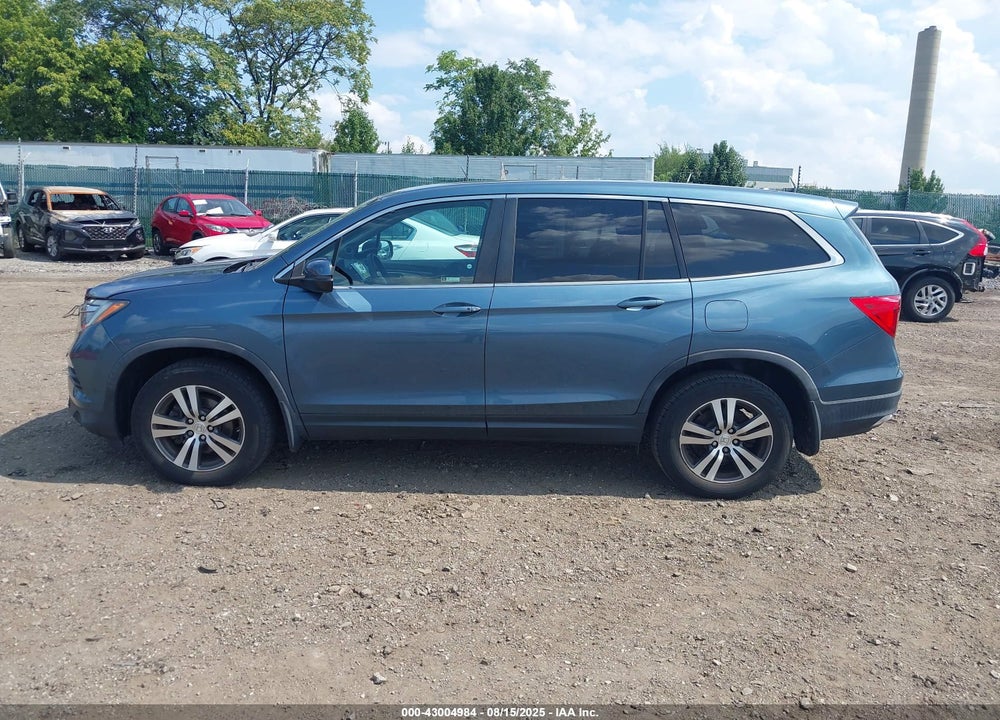 2018 HONDA PILOT EX VIN: 5FNYF6H33JB047688