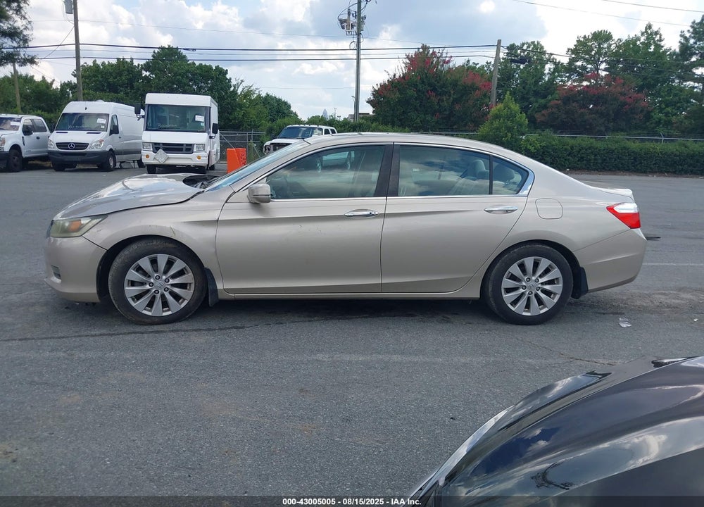 2015 HONDA ACCORD VIN: 1HGCR2F76FA010457