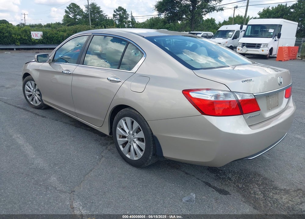 2015 HONDA ACCORD VIN: 1HGCR2F76FA010457