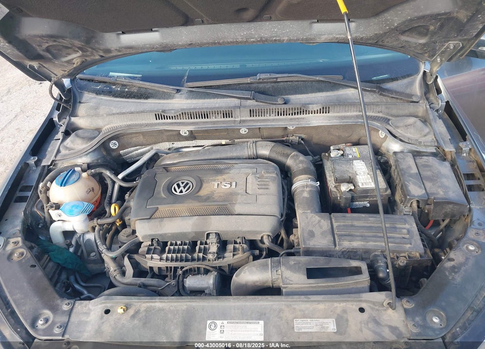 2015 VOLKSWAGEN JETTA 1.8T SE VIN: 3VWD17AJ2FM320695