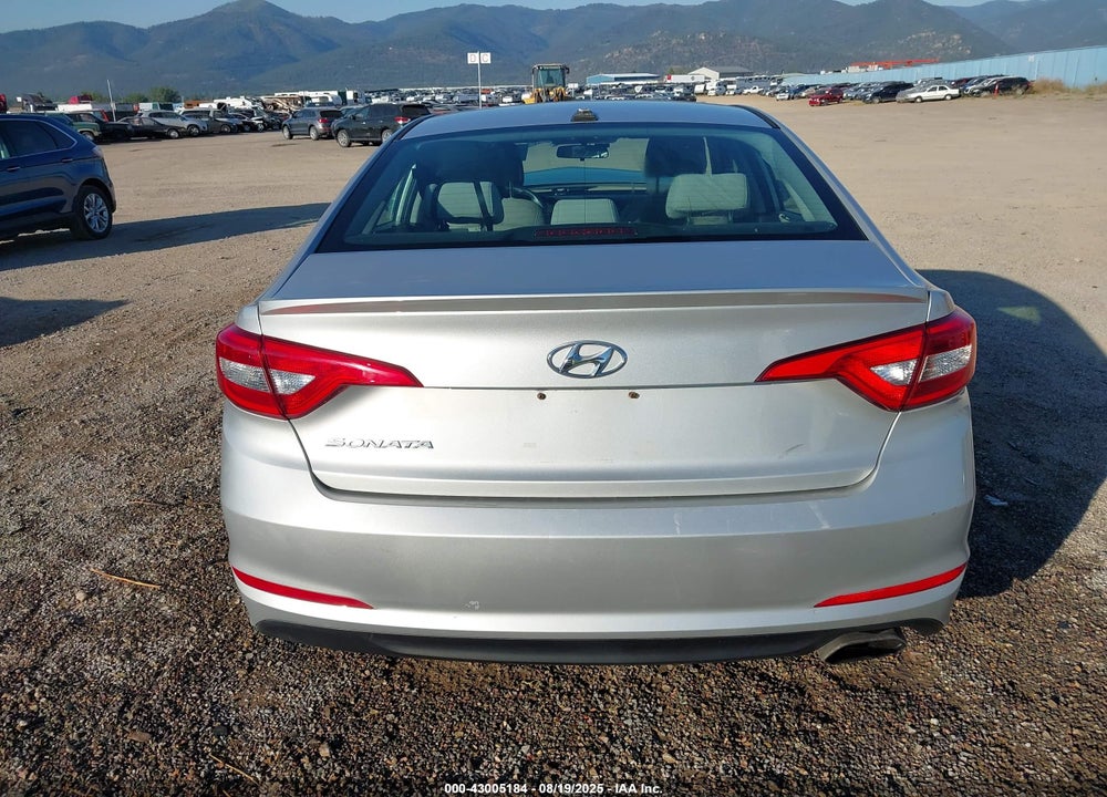 2017 HYUNDAI SONATA VIN: 5NPE24AF7HH561482