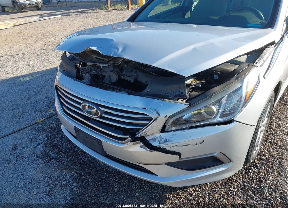 2017 HYUNDAI SONATA VIN: 5NPE24AF7HH561482