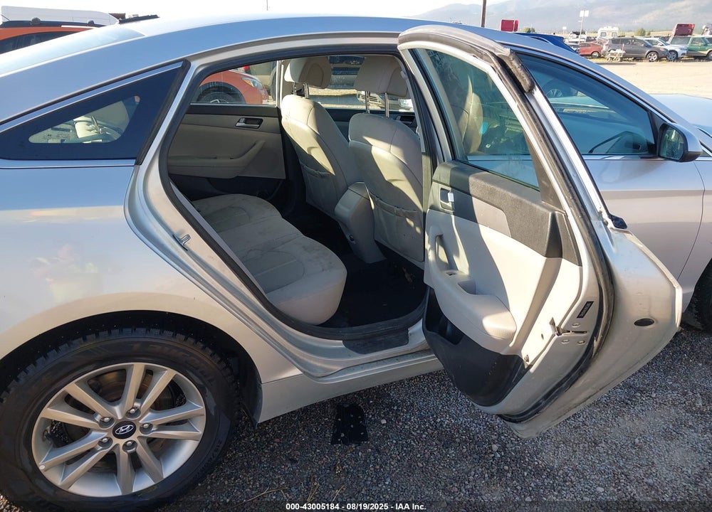 2017 HYUNDAI SONATA VIN: 5NPE24AF7HH561482